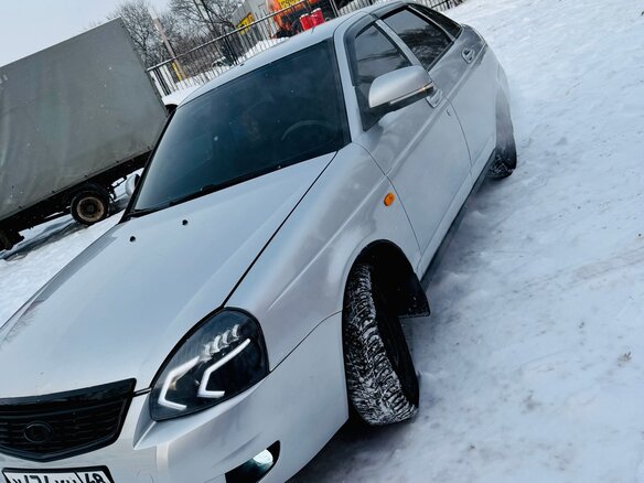 2010 Lada (ВАЗ) Priora I, серебристый, 450000 рублей - вид 1