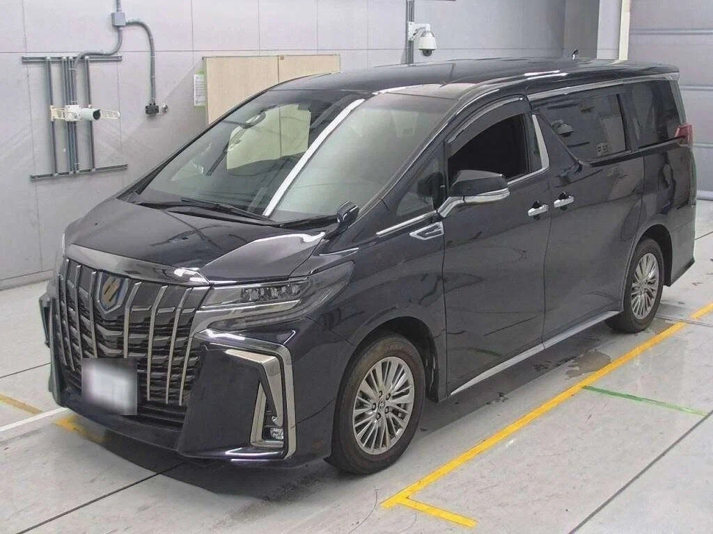 Открыть фотографии: Toyota Alphard III Рестайлинг