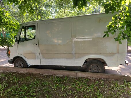 1988 Mercedes-Benz T1, белый, 370000 рублей, вид 5