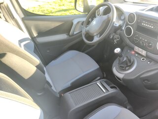 2012 Peugeot Partner II Рестайлинг, серебристый, 1180000 рублей, вид 3