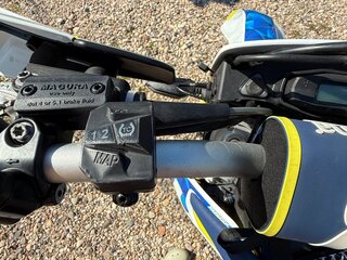 2021 Husqvarna 701 Enduro, белый, 1100000 рублей, вид 3