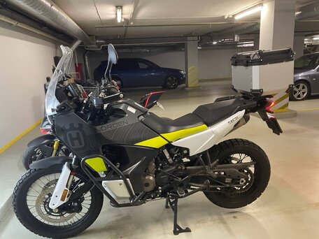 2023 Husqvarna Norden 901, чёрный, 1500000 рублей, вид 1