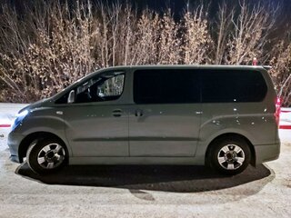 2008 Hyundai Grand Starex I, серый, 1800000 рублей, вид 3