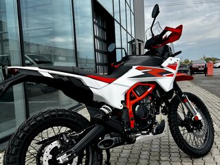 2025 KTM 390 Adventure R, белый, 889000 рублей, вид 4