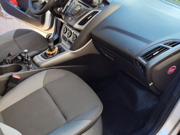 2012 Ford Focus III, серебристый - вид 9