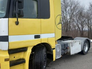 2003 Mercedes-Benz Actros, жёлтый, 2300000 рублей, вид 3