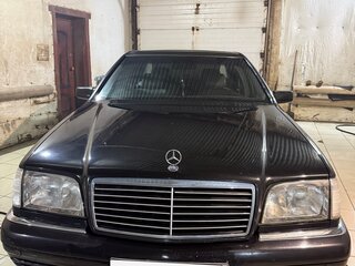 1998 Mercedes-Benz S-Класс 280 III (W140) Рестайлинг, чёрный, 800000 рублей, вид 2