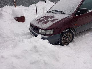 1996 Mitsubishi Space Wagon II, пурпурный, 170000 рублей, вид 1