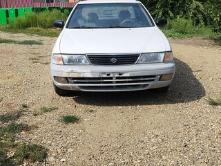 1997 Nissan Sunny B14, белый, 330000 рублей, вид 3