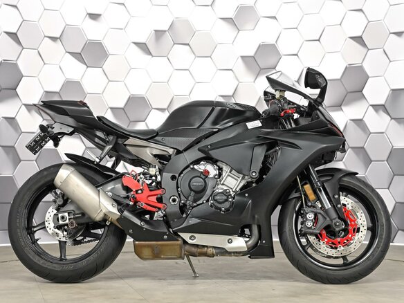 2016 Yamaha YZF-R1, чёрный, 1199000 рублей - вид 2
