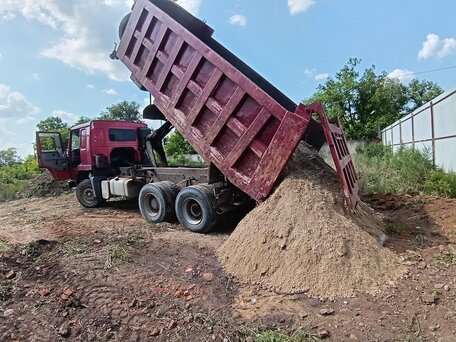 2007 Sinotruk Howo ZZ3257, пурпурный, 650000 рублей, вид 2