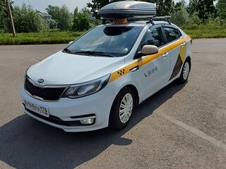 2016 Kia Rio III Рестайлинг, белый, 350000 рублей, вид 1