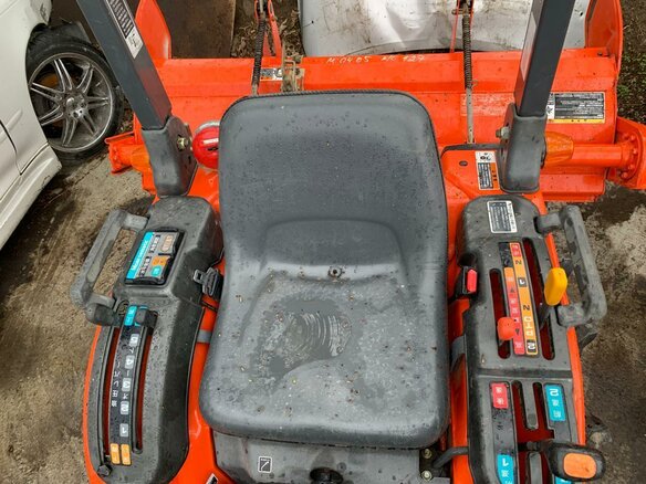 2005 Kubota Aste, красный, 550000 рублей - вид 6