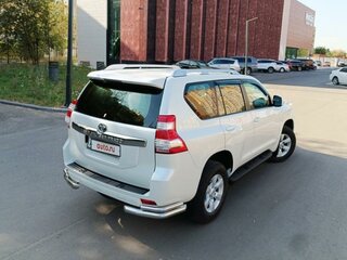 2015 Toyota Land Cruiser Prado 6-speed 150 Series Рестайлинг 1, белый, 4250000 рублей, вид 4