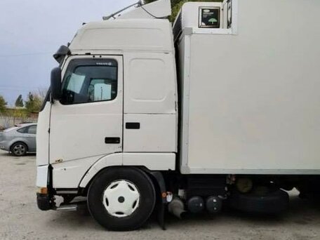 1995 Volvo FH, белый, 2000000 рублей, вид 5