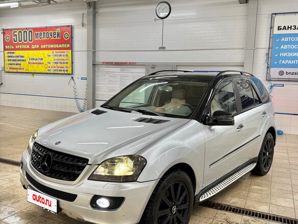 2008 Mercedes-Benz M-Класс 350 II (W164) Рестайлинг, серебристый, 1300000 рублей