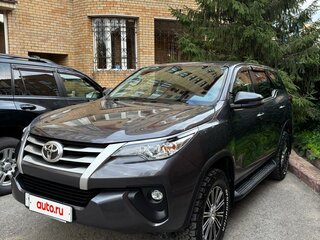 2019 Toyota Fortuner II, серый, 4250000 рублей, вид 3