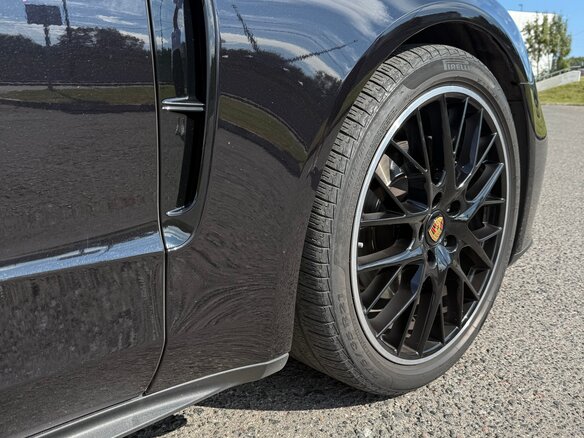 2021 Porsche Panamera 4 Executive II Рестайлинг, чёрный - вид 6