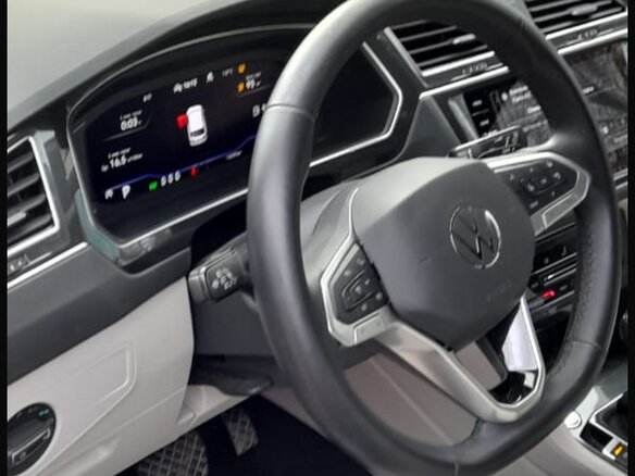 2022 Volkswagen Tiguan II Рестайлинг, синий, 4870000 рублей - вид 5