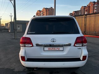 2008 Toyota Land Cruiser 200 Series, белый, 3000000 рублей, вид 4