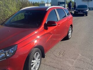 2018 Lada (ВАЗ) Vesta SW I, красный, 1150000 рублей, вид 4