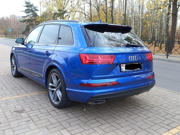 2017 Audi Q7 II (4M), синий, 3150000 рублей - вид 4