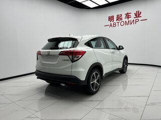 2021 Honda Vezel I Рестайлинг, белый, 1470000 рублей, вид 4