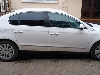 2010 Volkswagen Passat B6, белый, 970000 рублей, вид 3