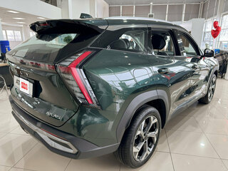 2025 Geely Atlas II, зелёный, 3909990 рублей, вид 2