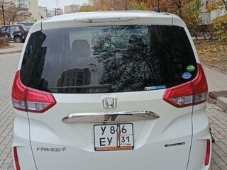 2017 Honda Freed+ II, белый, 1350000 рублей, вид 5