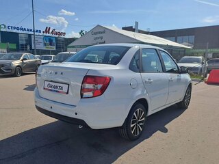 2026 Lada (ВАЗ) Granta I Рестайлинг, белый, 1311900 рублей, вид 5