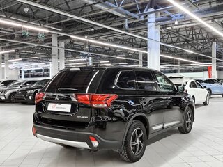 2015 Mitsubishi Outlander III Рестайлинг 2, чёрный, 1450000 рублей, вид 2
