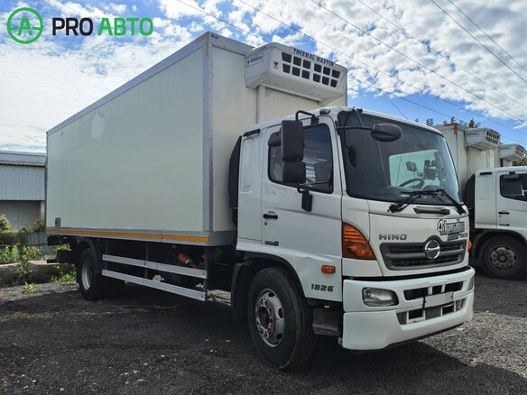 2015 Hino Series 500 (Ranger), белый - вид 2