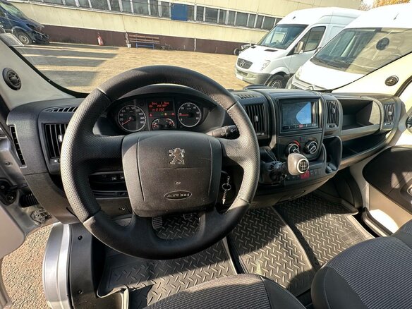 2015 Peugeot Boxer, серебристый, 2199000 рублей - вид 9