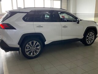 2022 Toyota RAV4 V (XA50), белый, 4700000 рублей, вид 3