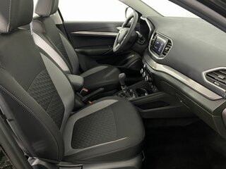 2026 Lada (ВАЗ) Vesta I Рестайлинг (NG), чёрный, 1680000 рублей, вид 5