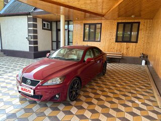 2011 Lexus IS 350 II Рестайлинг 2, красный, 850000 рублей, вид 1