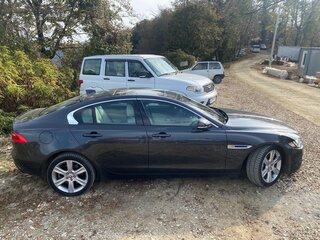 2017 Jaguar XE I, серый, 1950000 рублей, вид 4