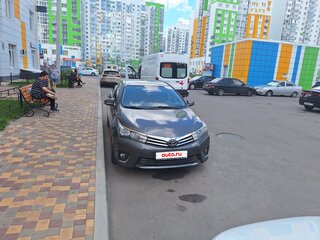 2013 Toyota Corolla XI (E160, E170, E180), серый, 1250000 рублей, вид 2