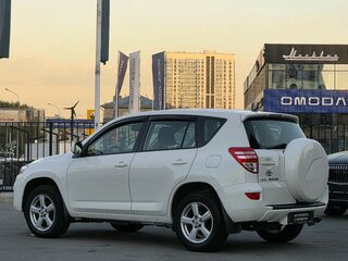 2011 Toyota RAV4 III (XA30) Рестайлинг, белый, 1070000 рублей, вид 5