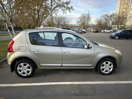 2011 Renault Sandero I, бежевый, 735000 рублей, вид 5