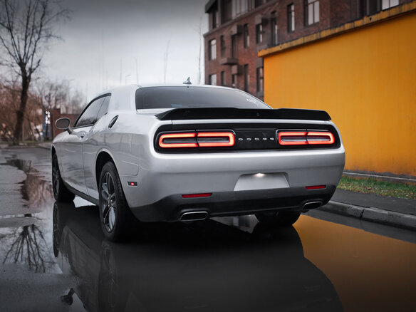 2019 Dodge Challenger III Рестайлинг 2, серебристый - вид 3