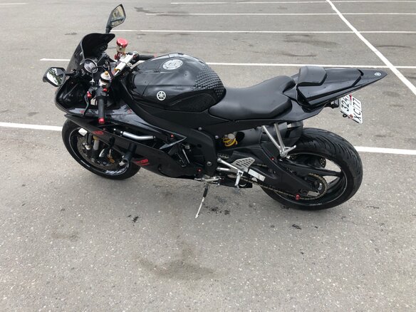 2008 Yamaha YZF-R6, чёрный, 850000 рублей - вид 1