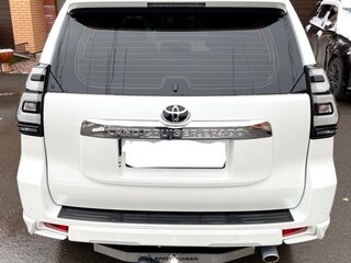 2020 Toyota Land Cruiser Prado 150 Series Рестайлинг 2, белый, 6499000 рублей, вид 3