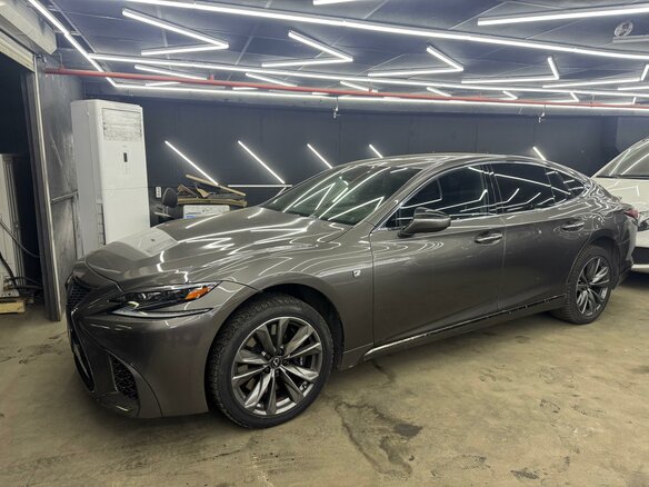 2018 Lexus LS 500 V, серый, 4900000 рублей - вид 12