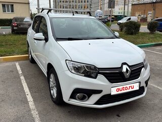 2018 Renault Sandero II Рестайлинг, белый, 900000 рублей, вид 1