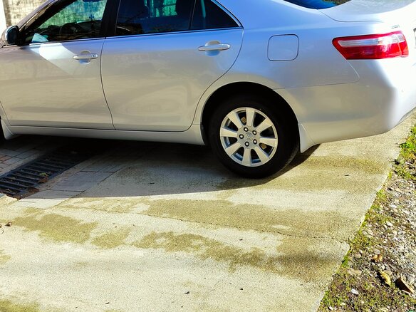 2009 Toyota Camry VI (XV40) Рестайлинг, серебристый, 1550000 рублей - вид 1