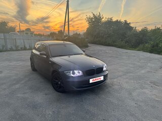 2009 BMW 1 серии 118i I (E81/E82/E87/E88) Рестайлинг, коричневый, 720000 рублей, вид 2
