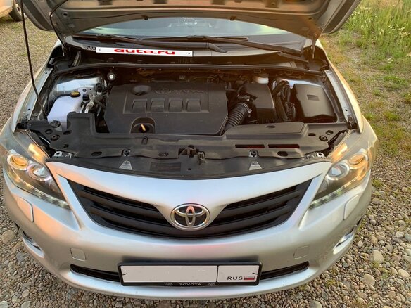 2010 Toyota Corolla X (E140, E150) Рестайлинг, серебристый, 750000 рублей - вид 7