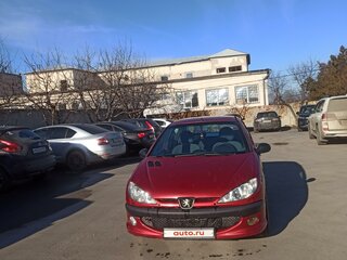 2008 Peugeot 206, красный, 320000 рублей, вид 1